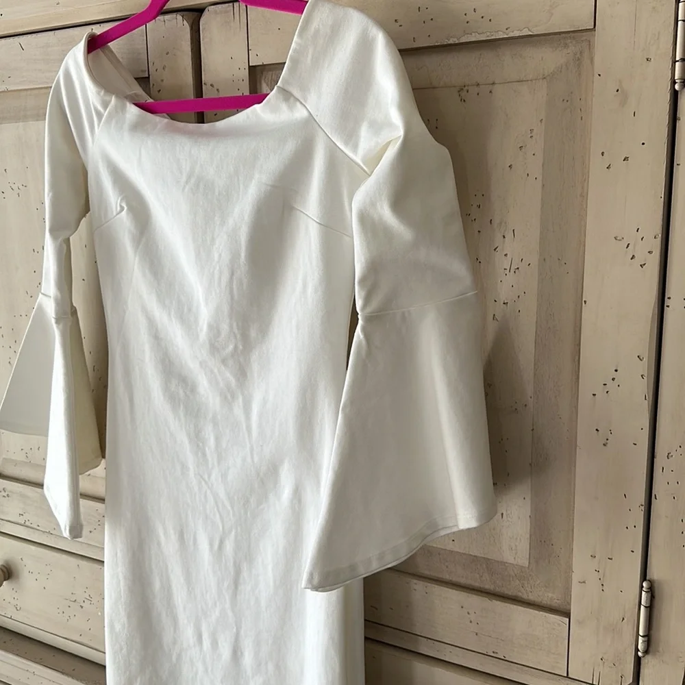 🌸🩵GORGEOUS!!! WHITE~ OFF OR ON THE SHOULDERS…LULUS DRESS SIZE MEDIUM - Picture 5 of 14